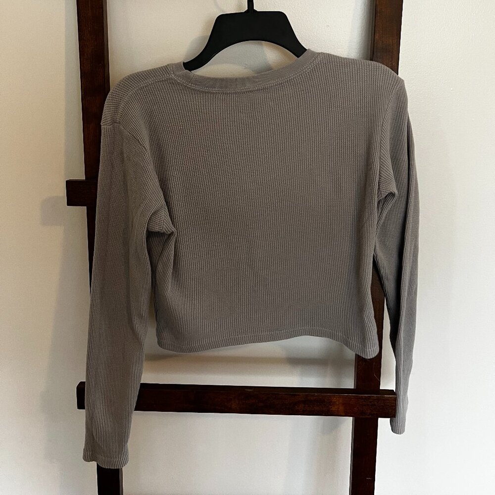 Light Grey Ribbed Cropped Tee - Picture 3 of 4
